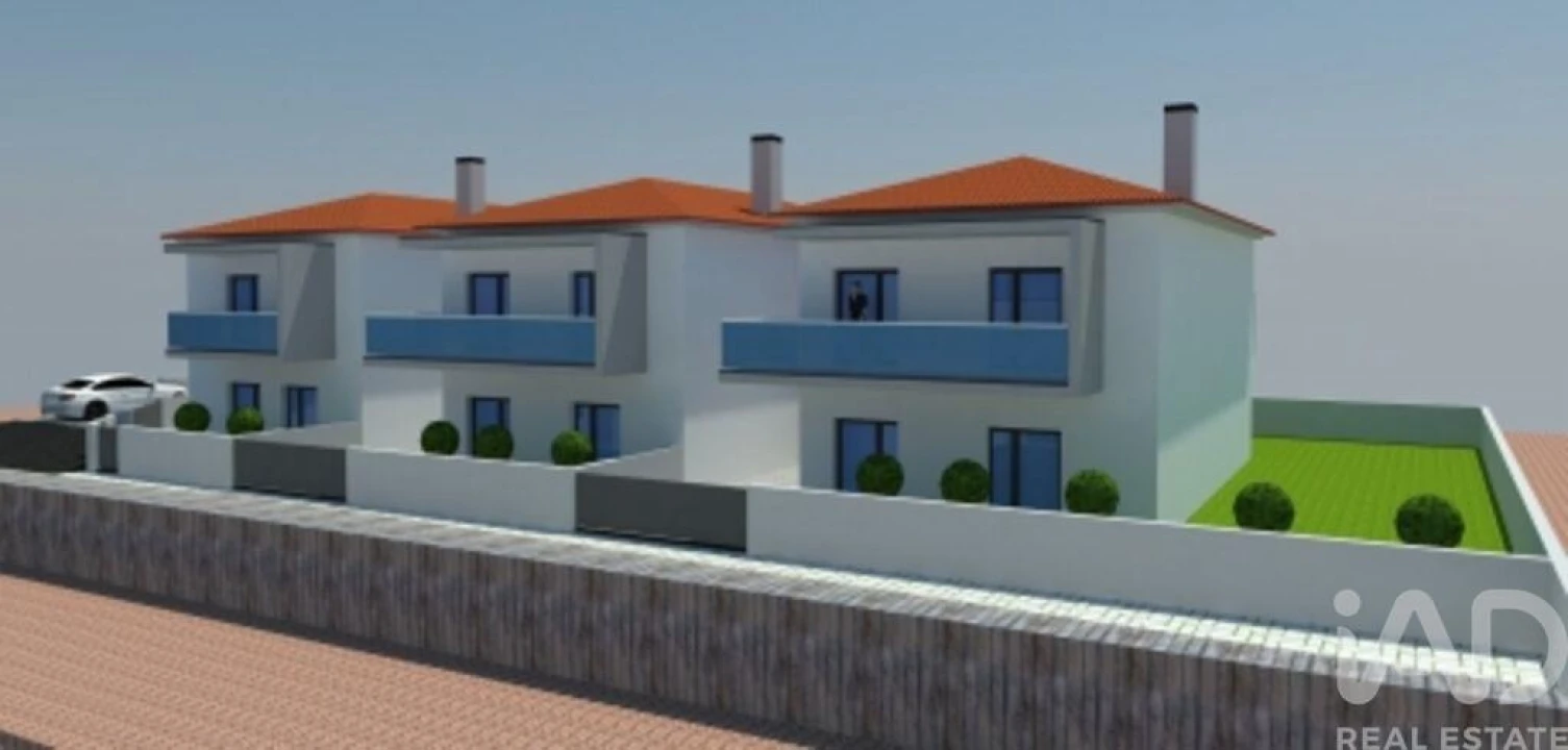 Moradia T4 para Venda em Amor Foto 5