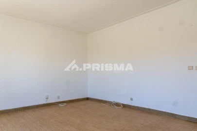 Moradia T5 para Venda em Castelo Branco