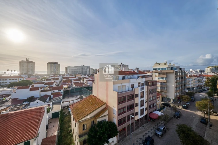 Apartamento T1 para Venda em Costa da Caparica Foto 31