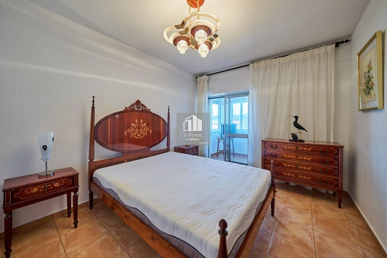 Apartamento T1 para Venda em Costa da Caparica Foto 17