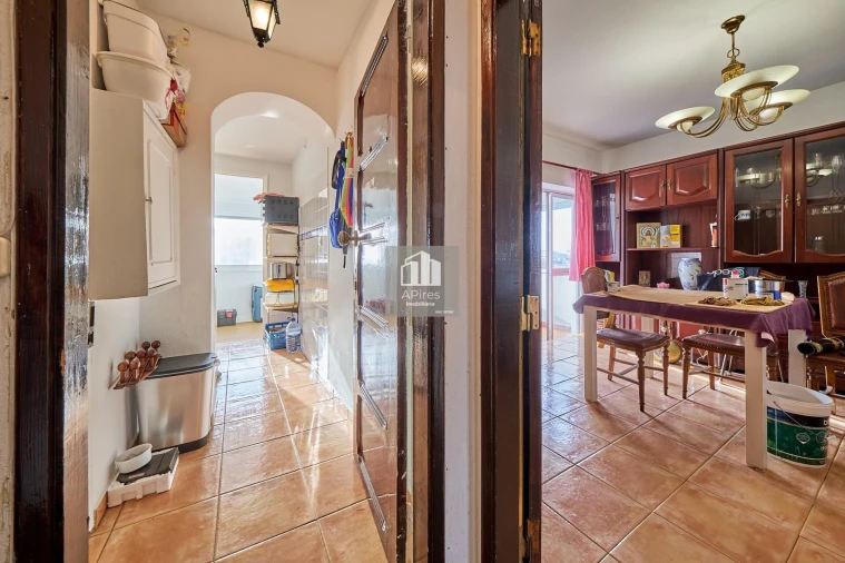 Apartamento T1 para Venda em Costa da Caparica Foto 3