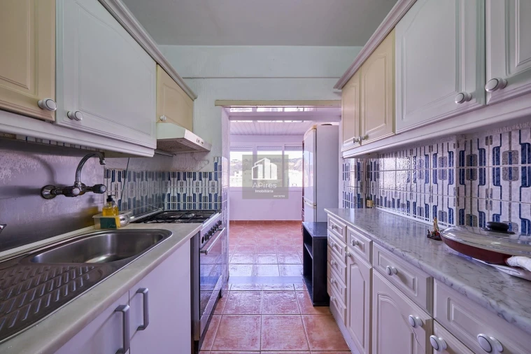 Apartamento T1 para Venda em Costa da Caparica Foto 23