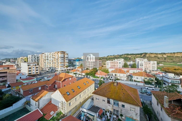 Apartamento T1 para Venda em Costa da Caparica Foto 33