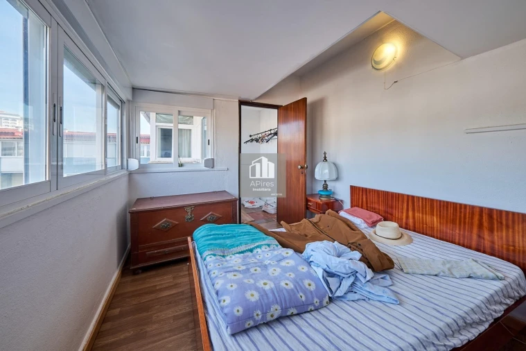 Apartamento T1 para Venda em Costa da Caparica Foto 27