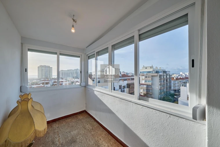 Apartamento T1 para Venda em Costa da Caparica Foto 8