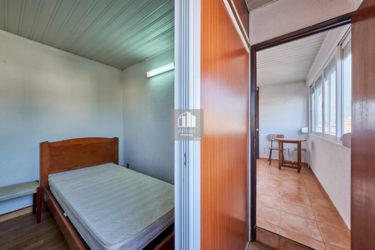 Apartamento T1 para Venda em Costa da Caparica Foto 24