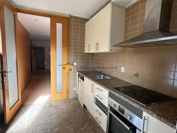 Apartamento T3 para Venda em Cidade da Maia