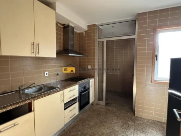 Apartamento T3 para Venda em Cidade da Maia