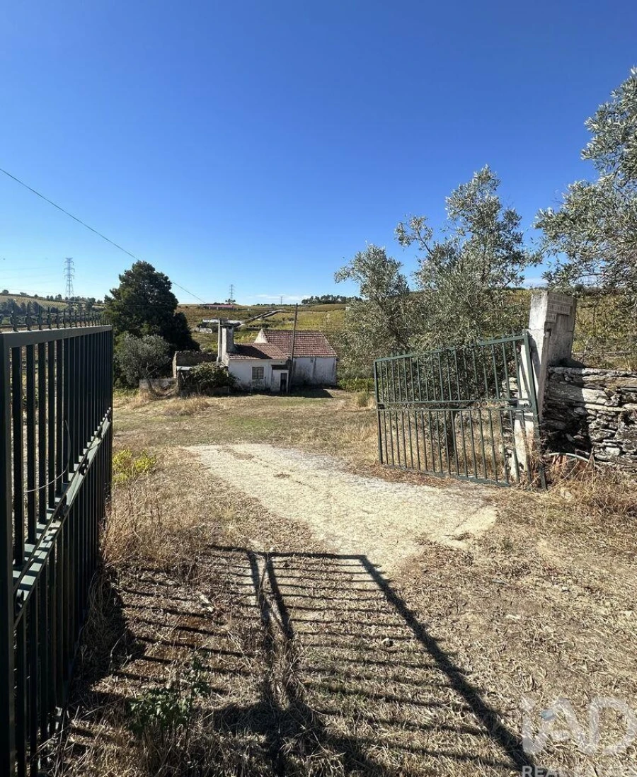 Quinta T3 para Venda em Poiares e Canelas Foto 4