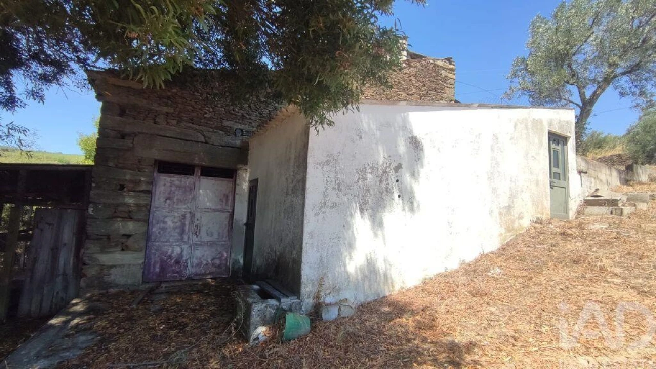 Quinta T3 para Venda em Poiares e Canelas Foto 3