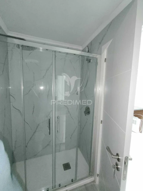 Apartamento T2 para Venda em Benfica