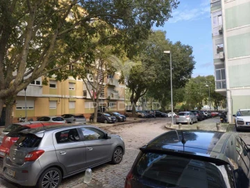 Apartamento T2 para Venda em Benfica