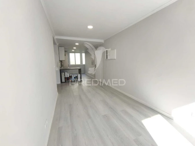Apartamento T2 para Venda em Benfica Foto 8