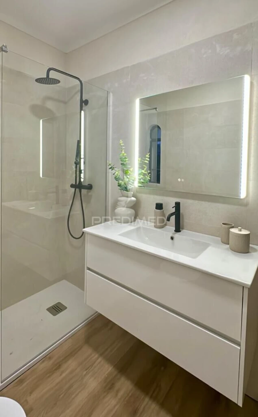 Apartamento T2 para Venda em Alvor Foto 9