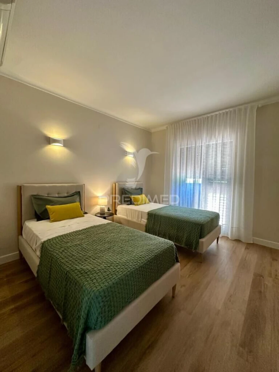 Apartamento T2 para Venda em Alvor Foto 3