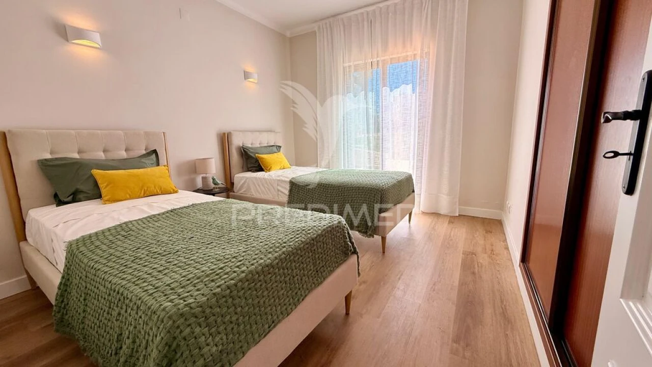 Apartamento T2 para Venda em Alvor Foto 9