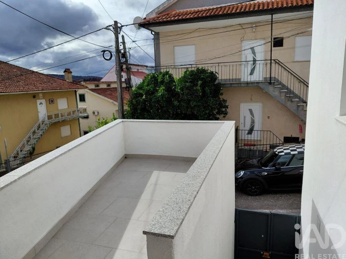 Moradia T4 para Venda em Erada Foto 28