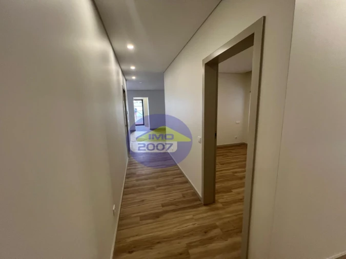 Moradia T3 para Venda em Espinho Foto 18