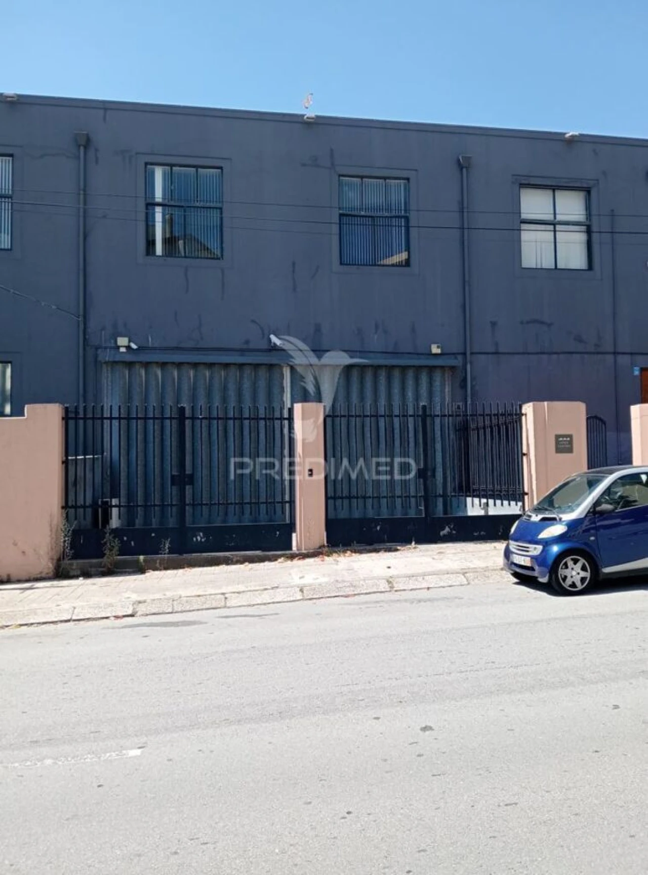 Armazém para Arrendamento em Paranhos Foto 1