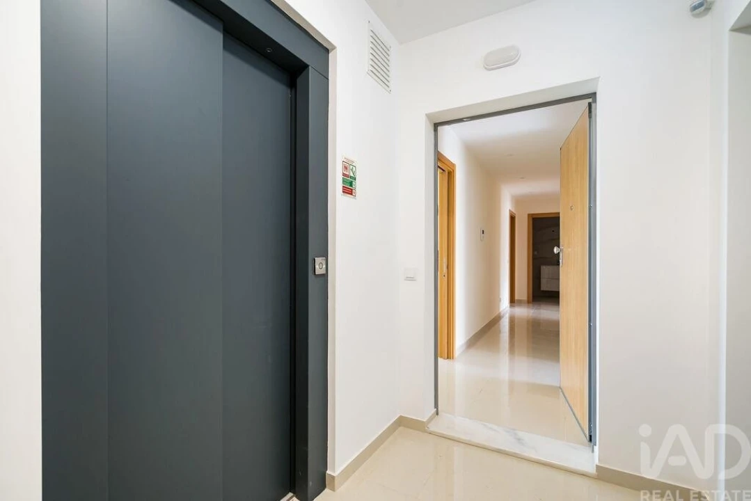 Apartamento T3 para Venda em Lagoa e Carvoeiro Foto 4