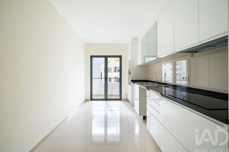 Apartamento T3 para Venda em Lagoa e Carvoeiro Foto 14