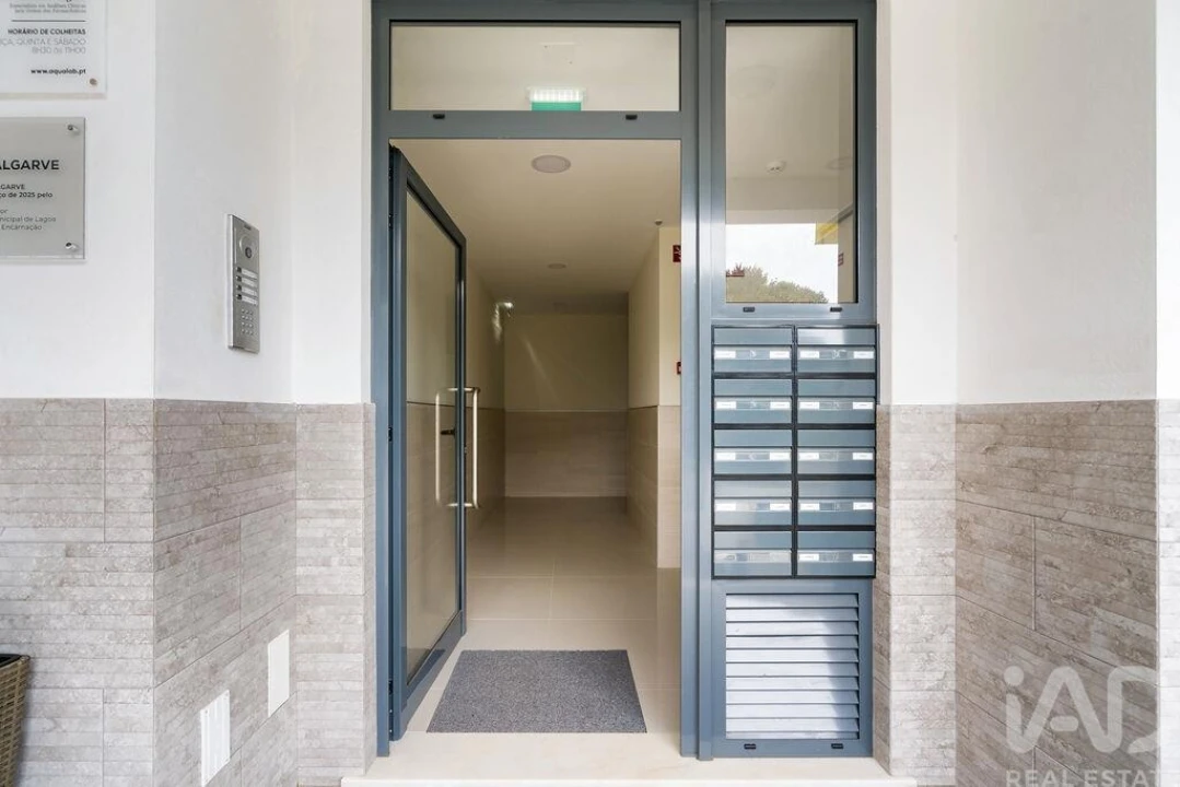 Apartamento T3 para Venda em Lagoa e Carvoeiro Foto 3