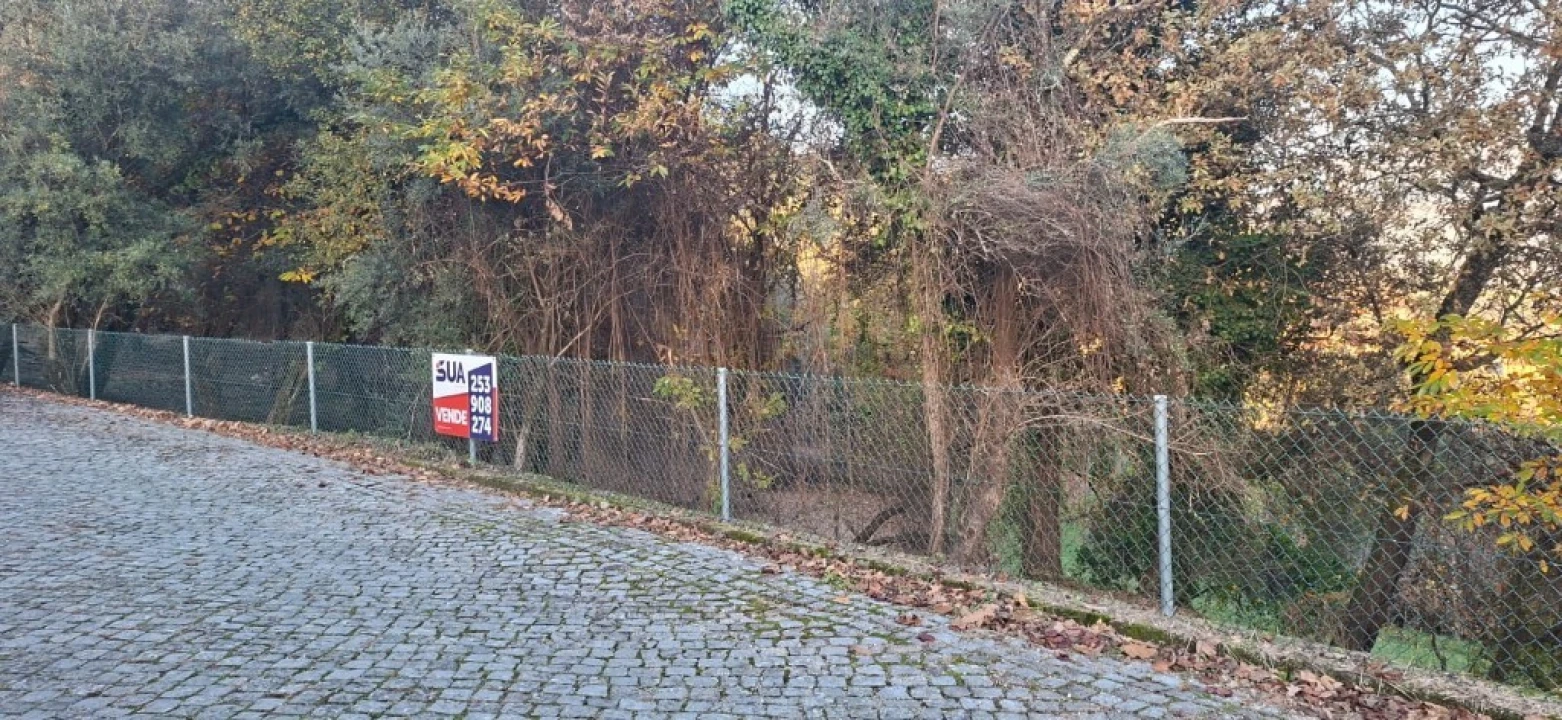 Terreno para Venda em Vilela, Seramil e Paredes Secas Foto 35