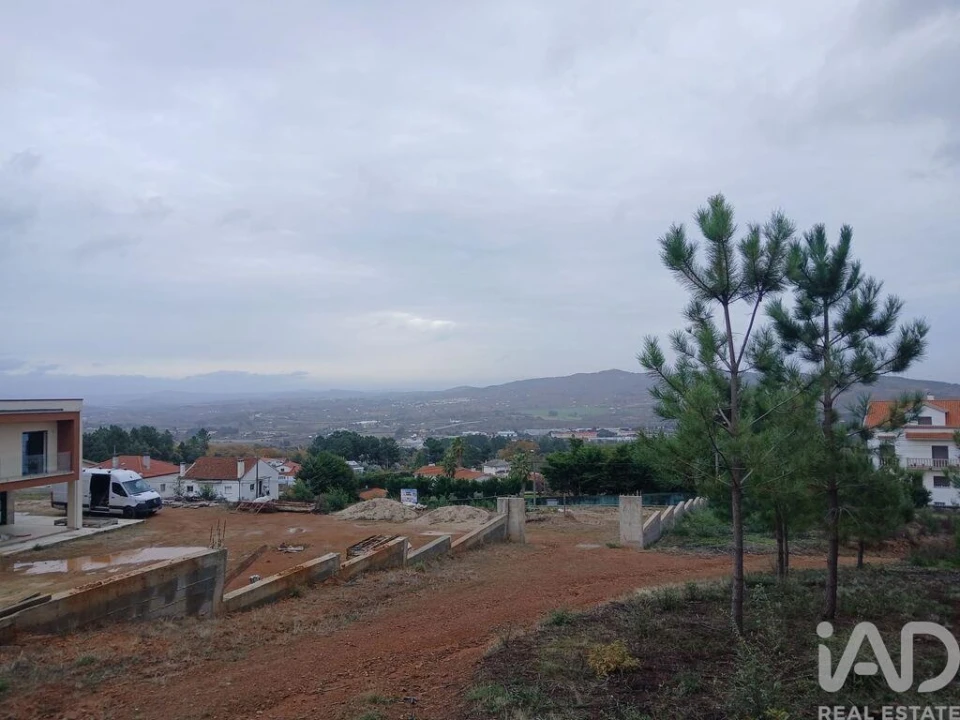 Terreno para Venda em Tortosendo Foto 9