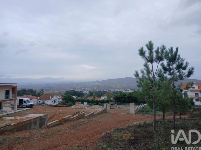 Terreno para Venda em Tortosendo Foto 9