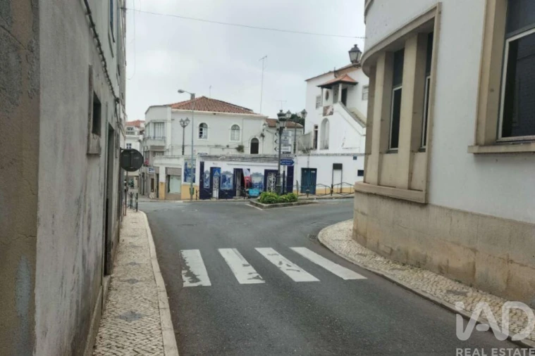 Loja para Venda em Torres Novas (Santa Maria, Salvador e Santiago) Foto 8