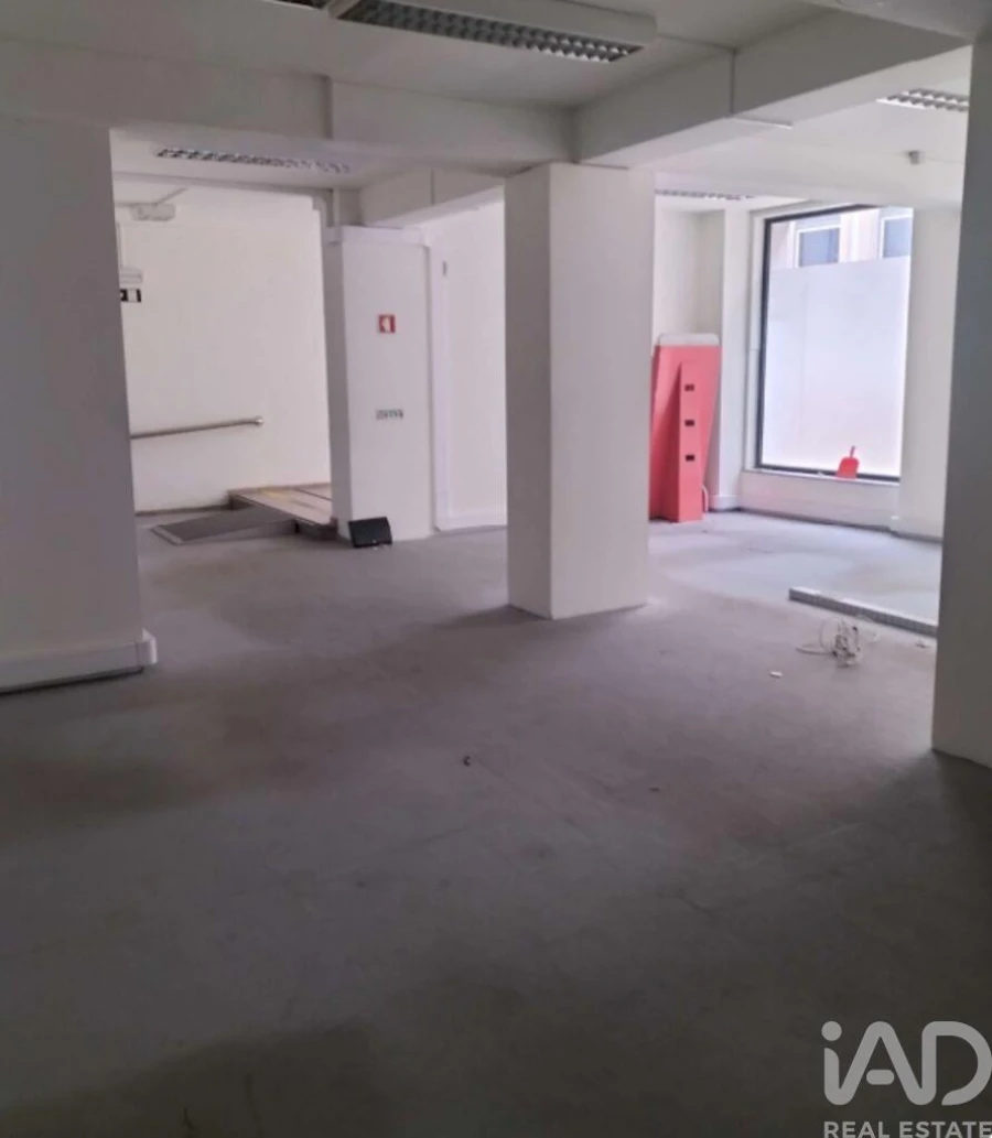 Loja para Venda em Torres Novas (Santa Maria, Salvador e Santiago) Foto 4