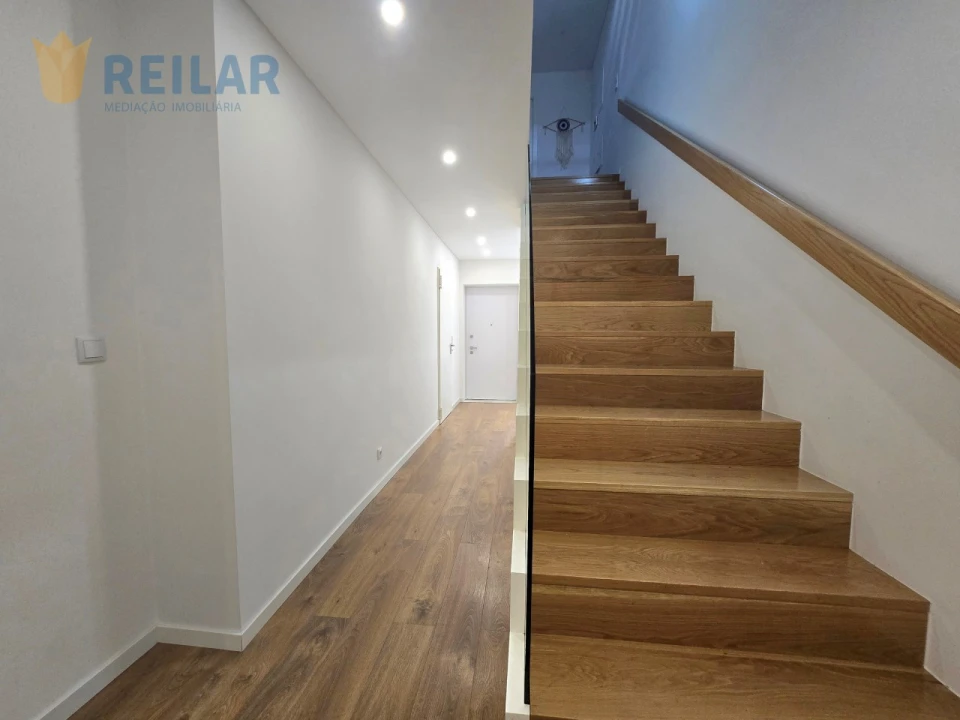 Moradia T3 para Venda em Santa Iria de Azoia, São João da Talha e Bobadela Foto 49