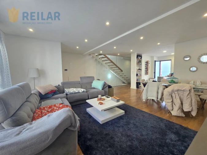 Moradia T3 para Venda em Santa Iria de Azoia, São João da Talha e Bobadela Foto 9