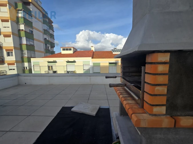 Moradia T3 para Venda em Santa Iria de Azoia, São João da Talha e Bobadela Foto 42