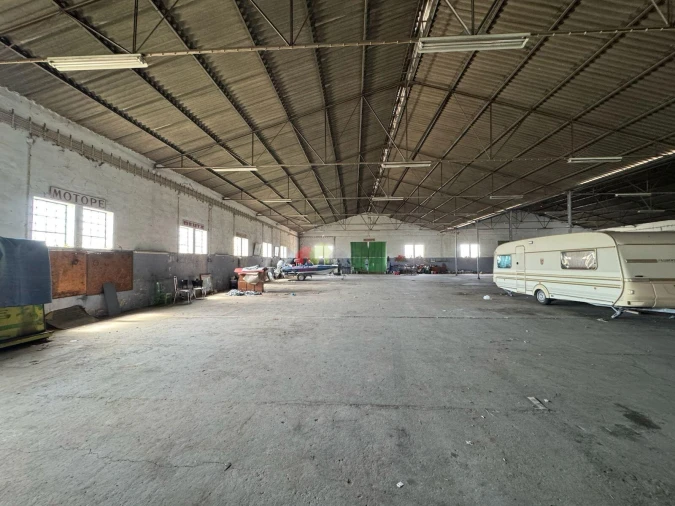 Armazém para Venda em Beja (Salvador e Santa Maria da Feira) Foto 3