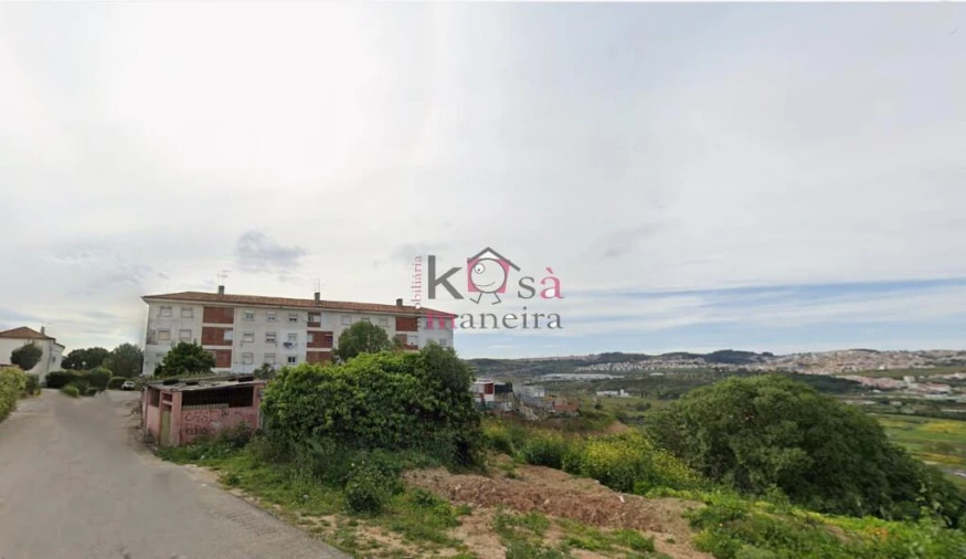 Apartamento T2 para Venda em Pontinha e Famões Foto 2