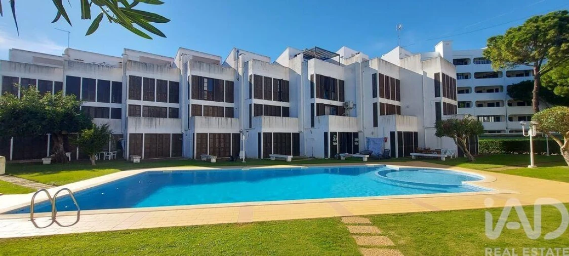 Apartamento T2 para Venda em Quarteira Foto 2