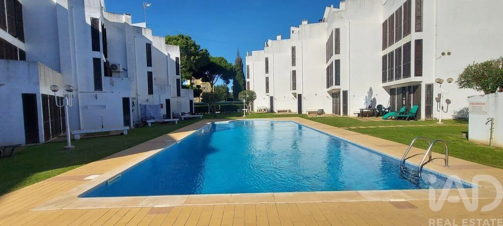 Apartamento T2 para Venda em Quarteira Foto 25