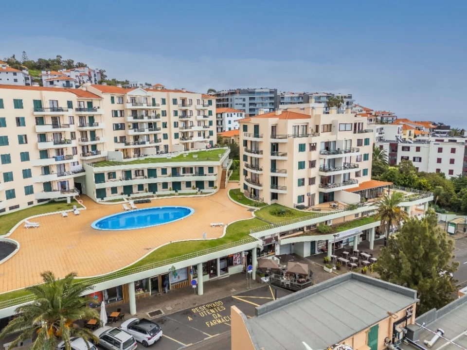 Apartamento T2 para Venda em Caniço Foto 69