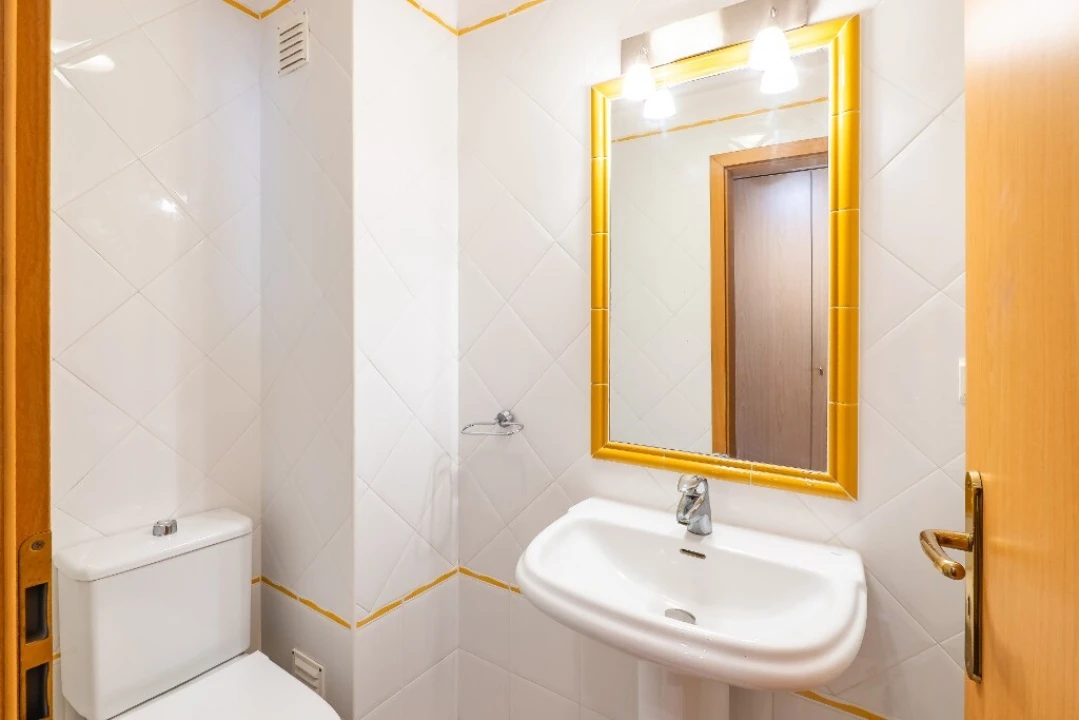 Apartamento T2 para Venda em Caniço Foto 21