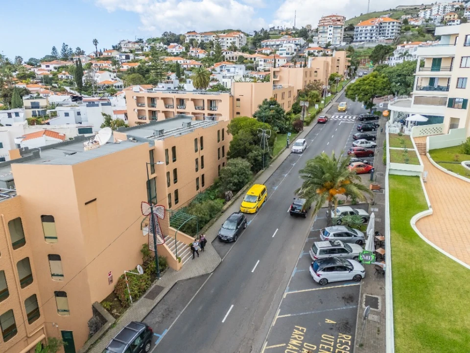 Apartamento T2 para Venda em Caniço Foto 66