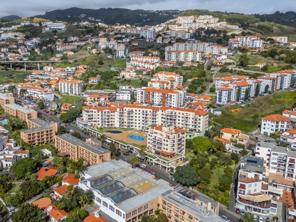 Apartamento T2 para Venda em Caniço Foto 54