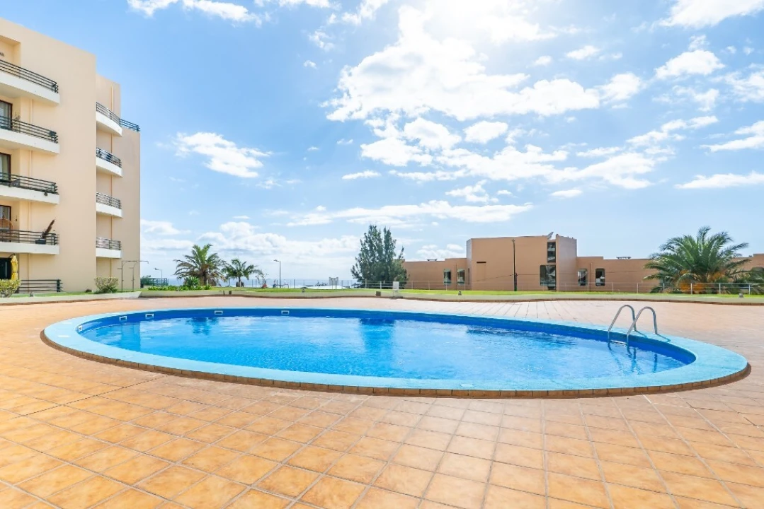 Apartamento T2 para Venda em Caniço Foto 51