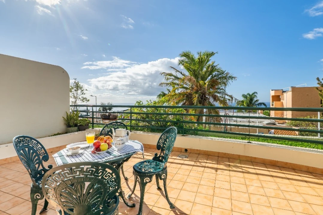 Apartamento T2 para Venda em Caniço Foto 36