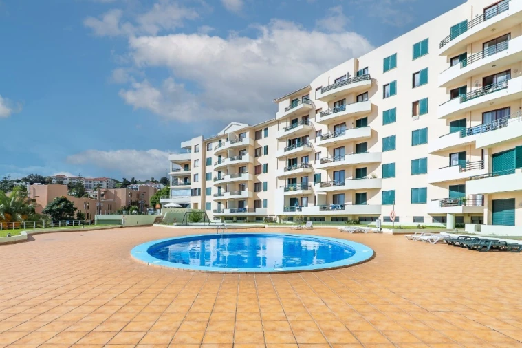 Apartamento T2 para Venda em Caniço Foto 48