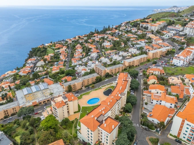 Apartamento T2 para Venda em Caniço Foto 61