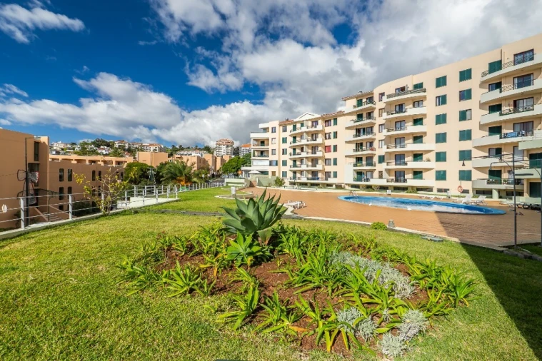 Apartamento T2 para Venda em Caniço Foto 41