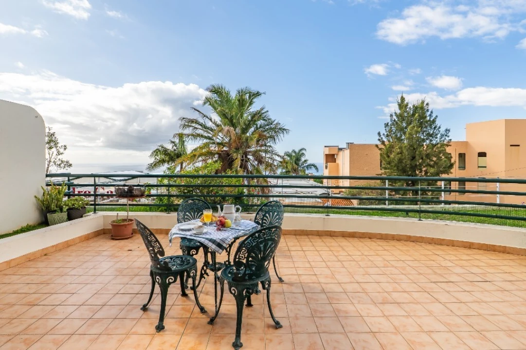 Apartamento T2 para Venda em Caniço Foto 38