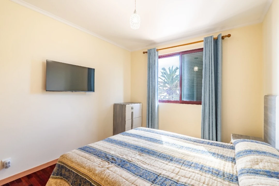 Apartamento T2 para Venda em Caniço Foto 18