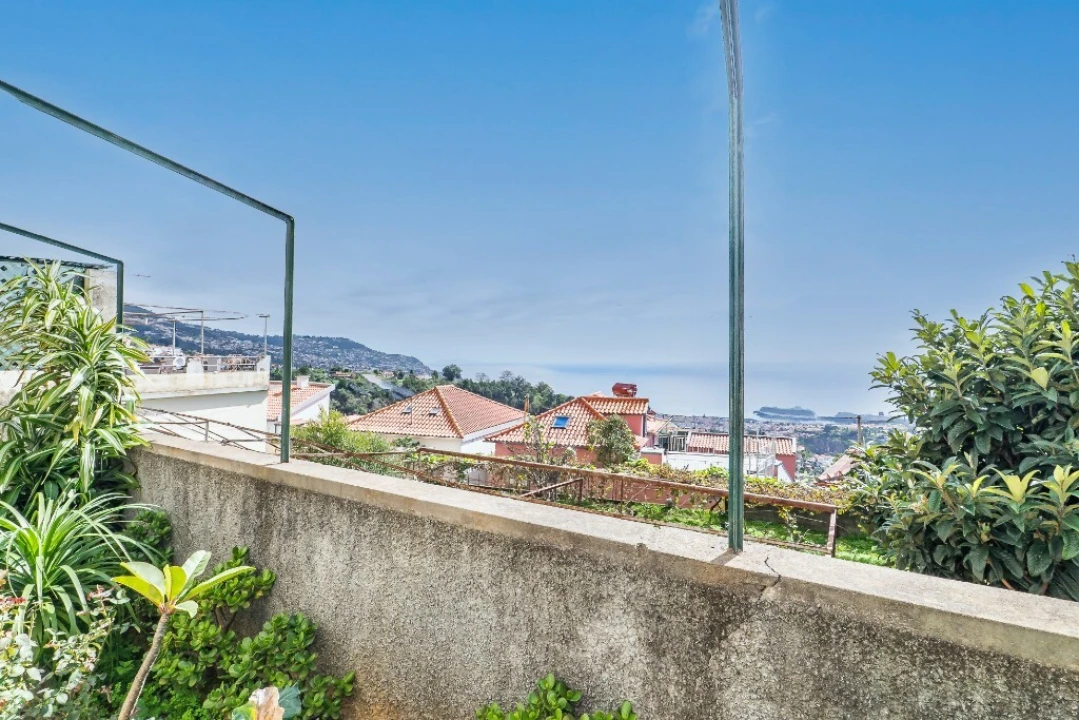 Moradia T3 para Venda em São Roque Foto 50